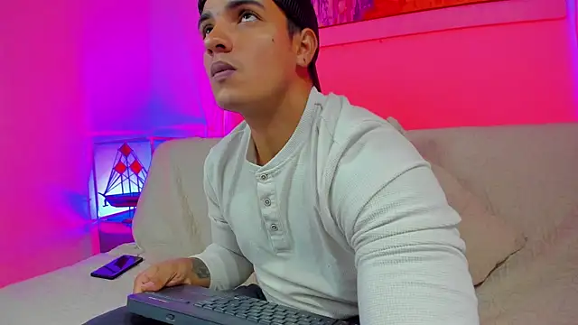 jhon nicolas online show from 04/05/26, 09:01