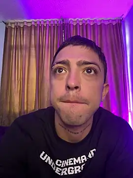 Snapshot of SavageBond_ chatting on 02/07/26, 09:51 SavageBond online show from 02/07/26, 09:51