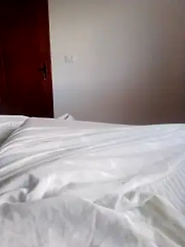 pau-de-ourod online show from 04/21/26, 09:15