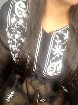 Snapshot of Alix_cuti chatting on 02/05/26, 05:50 Alix cuti online show from 02/05/26, 05:50