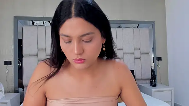 ValeryCooper18 online show from 02/17/26, 08:04