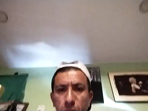 Snapshot of bigbooietx chatting on 02/13/26, 08:05 bigbooietx online show from 02/13/26, 08:05