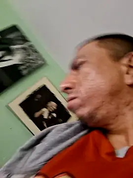 Snapshot of bigbooietx chatting on 02/15/26, 08:02 bigbooietx online show from 02/15/26, 08:02