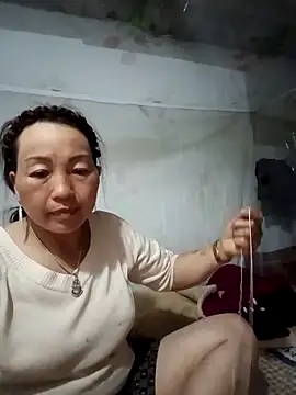 baby 112233 online show from 04/16/26, 12:17