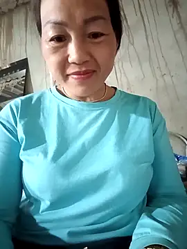 baby 112233 online show from 04/24/26, 12:35