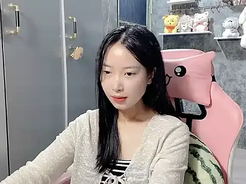 Linne6789 online show from 04/05/26, 04:20