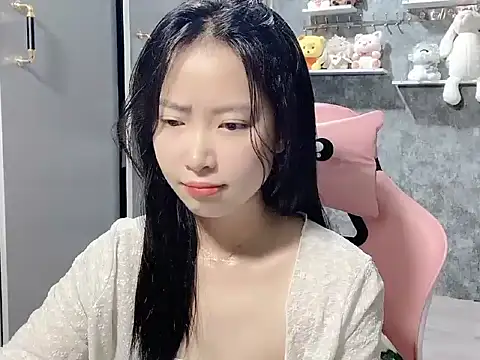 Linne6789 online show from 04/19/26, 06:10