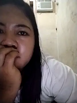 Snapshot of biggbooty15 chatting on 02/12/26, 11:33 biggbooty15 online show from 02/12/26, 11:33