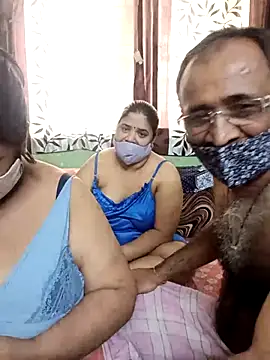 HoneyHush online show from 03/02/26, 09:27