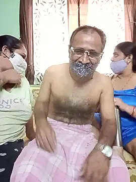 HoneyHush online show from 03/13/26, 09:16