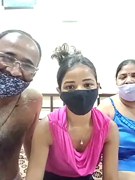 HoneyHush online show from 04/11/26, 07:13