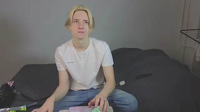 Snapshot of Ron_Vilss chatting on 02/04/26, 07:47 Ron Vilss online show from 02/04/26, 07:47