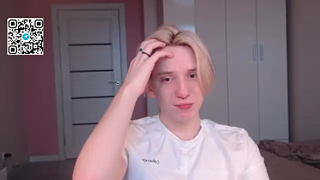 Snapshot of Ron_Vilss chatting on 02/18/26, 04:30 Ron Vilss online show from 02/18/26, 04:30