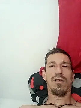 Snapshot of elvergon8721 chatting on 02/09/26, 05:39 elvergon8721 online show from 02/09/26, 05:39