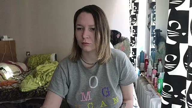 Snapshot of Ozalin_ chatting on 02/24/26, 10:13 Ozalin online show from 02/24/26, 10:13