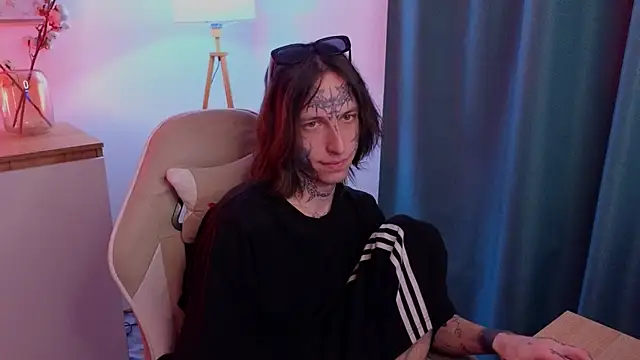 swagamee online show from 04/15/26, 07:58