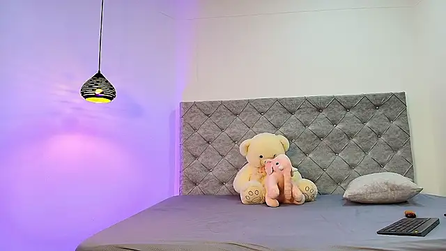 Snapshot of Samanta-Rose chatting on 02/27/26, 03:28 Samanta-Rose online show from 02/27/26, 03:28