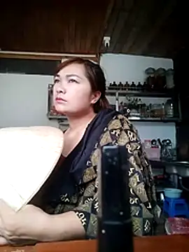 cute-hiphop online show from 06/25/26, 07:02