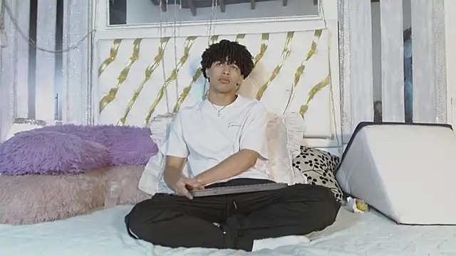 ian smith  online show from 04/14/26, 12:00