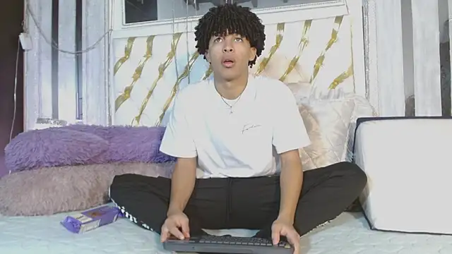 ian smith  online show from 04/15/26, 11:28