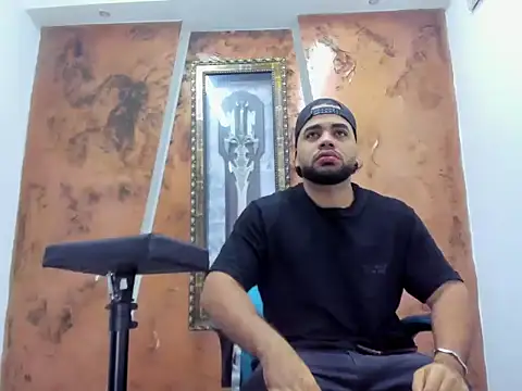 Snapshot of Chris_Evans22 chatting on 02/06/26, 11:24 Chris Evans22 online show from 02/06/26, 11:24