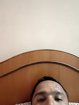 Mumbai handsom92 online show from 02/22/26, 05:11