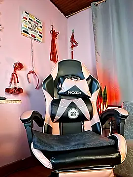 Snapshot of kenia_thompsom01 chatting on 02/26/26, 11:04 kenia thompsom01 online show from 02/26/26, 11:04