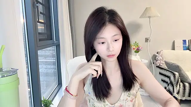 Snapshot of DYyyyyy-- chatting on 06/05/26, 11:16 DYyyyyy-- online show from 06/05/26, 11:16