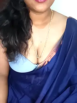 Snapshot of Chinnima143 chatting on 02/01/26, 03:27 Chinnima143 online show from 02/01/26, 03:27