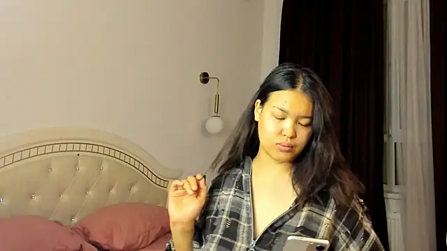 Snapshot of luna_yum chatting on 02/12/26, 07:09 luna yum online show from 02/12/26, 07:09