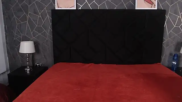 Lia tomson online show from 04/16/26, 07:58