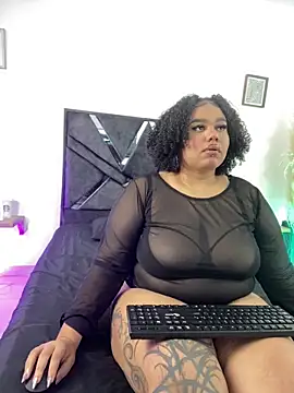 Snapshot of AlahiaFrequency chatting on 02/01/26, 08:51 AlahiaFrequency online show from 02/01/26, 08:51