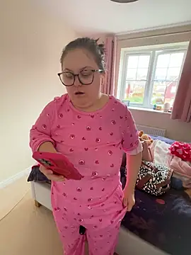 Snapshot of Tallulah-Rose-xoxo chatting on 02/12/26, 10:10 Tallulah-Rose-xoxo online show from 02/12/26, 10:10