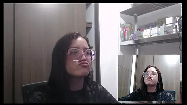 Snapshot of sheryl_25 chatting on 02/22/26, 03:29 sheryl 25 online show from 02/22/26, 03:29