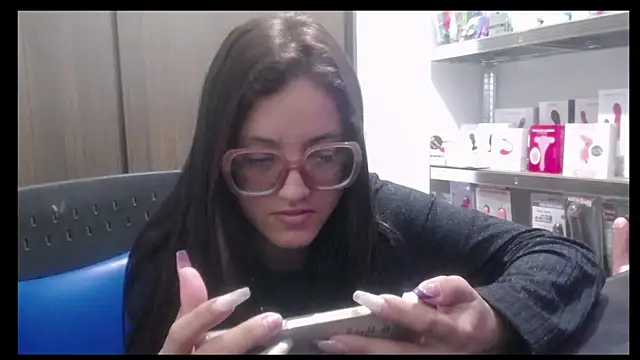 Snapshot of sheryl_25 chatting on 02/23/26, 02:42 sheryl 25 online show from 02/23/26, 02:42