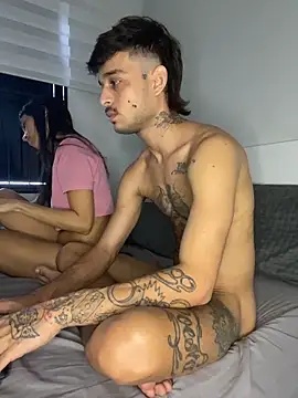 Snapshot of ruffvip chatting on 02/15/26, 02:03 ruffvip online show from 02/15/26, 02:03