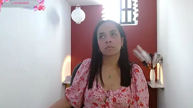 Snapshot of paula_lopez__ chatting on 02/23/26, 07:00 paula lopez online show from 02/23/26, 07:00