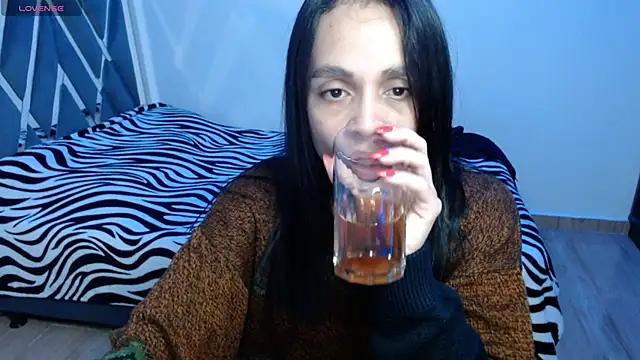 paula lopez   online show from 04/10/26, 11:42