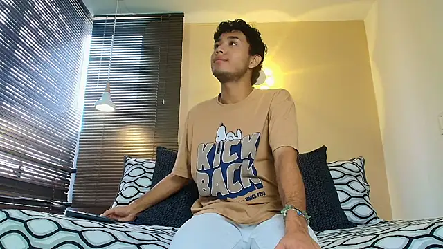 Damon Salvarote S online show from 04/08/26, 04:29