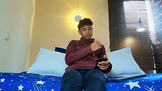 Damon Salvarote S online show from 04/23/26, 01:13