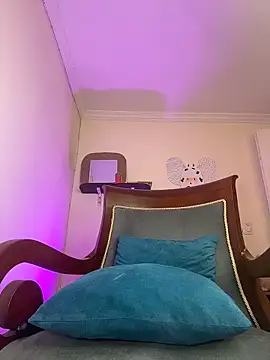 LilaRvsh online show from 04/13/26, 05:18