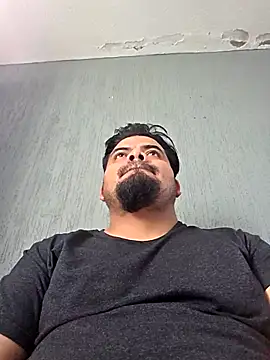 Snapshot of gerlop90 chatting on 04/29/26, 12:27 gerlop90 online show from 04/29/26, 12:27