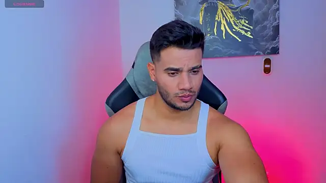 AndresRodriguez1 online show from 06/03/26, 11:10