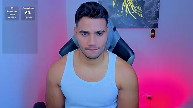 AndresRodriguez1 online show from 06/15/26, 12:29