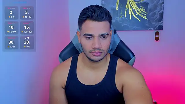 AndresRodriguez1 online show from 06/18/26, 12:09
