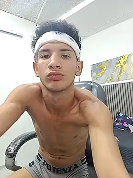 JDWhite18 online show from 03/18/26, 04:15