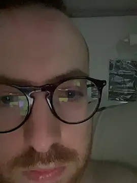 Snapshot of io1Elian chatting on 06/25/26, 03:27 io1Elian online show from 06/25/26, 03:27