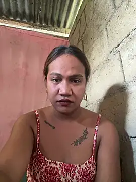 Snapshot of Queen-barbie chatting on 02/23/26, 01:47 Queen-barbie online show from 02/23/26, 01:47