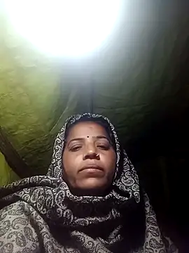 Snapshot of Manu_mehta chatting on 02/05/26, 11:42 Manu mehta online show from 02/05/26, 11:42