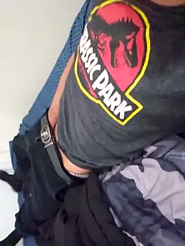 Snapshot of Yoloso33 chatting on 02/01/26, 06:23 Yoloso33 online show from 02/01/26, 06:23